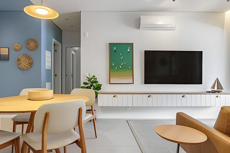 Pé na areia, jacuzzi privativa e rota das baleias