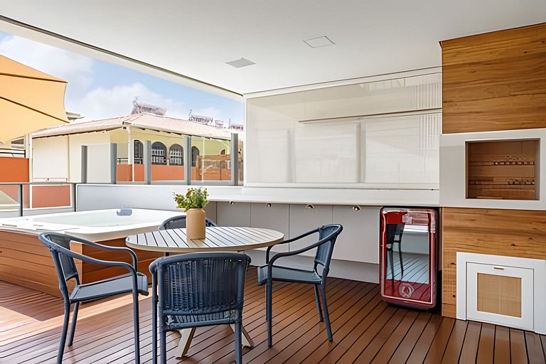 Pé na areia, jacuzzi privativa e rota das baleias