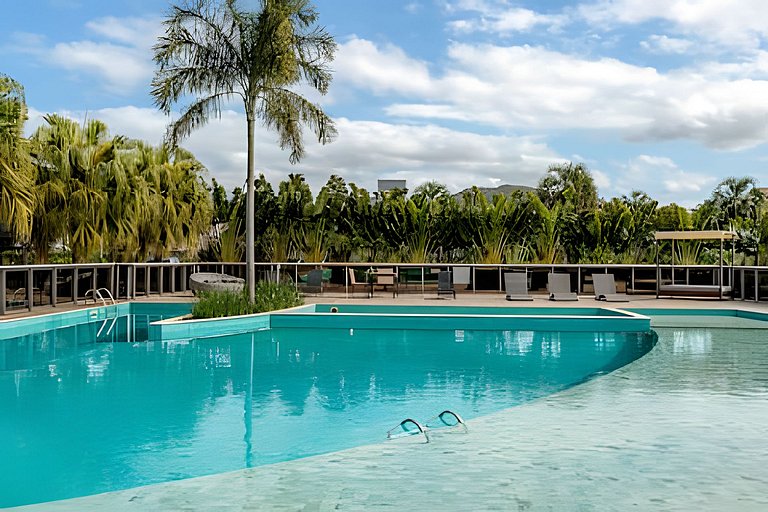 Swami: condomínio clube, lazer, pertinho da praia