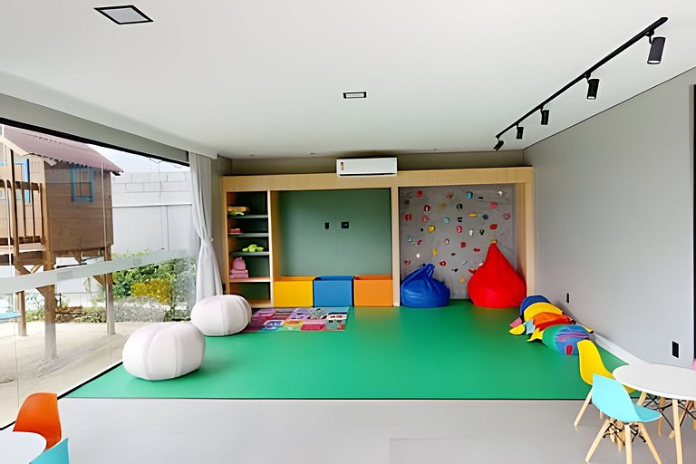 Swami: condomínio clube, lazer, pertinho da praia