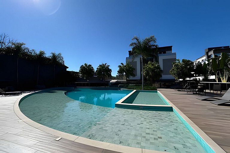 Swami: condomínio clube, lazer, pertinho da praia