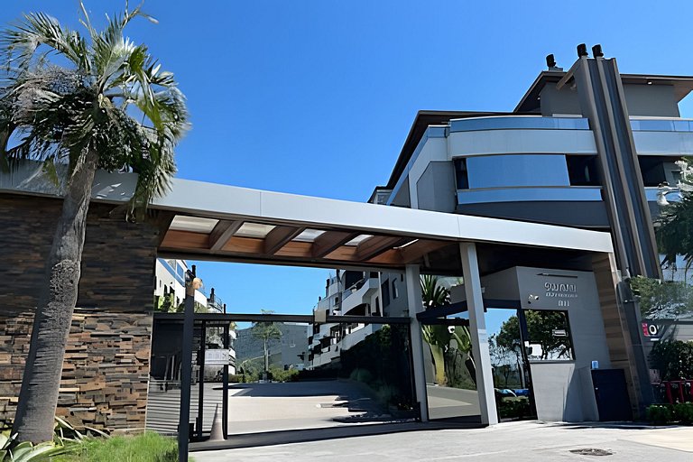 Swami: condomínio clube, lazer, pertinho da praia