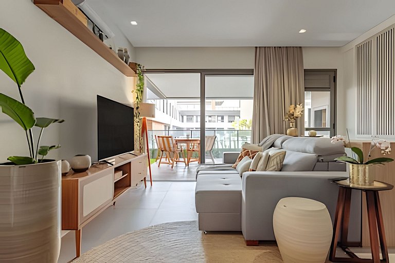 Garden fabuloso, jacuzzi privativa, pé na areia