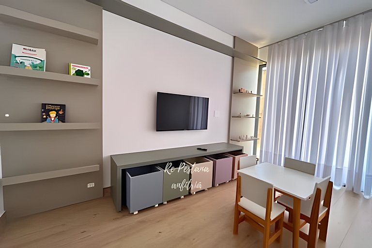 Garden fabuloso, jacuzzi privativa, pé na areia