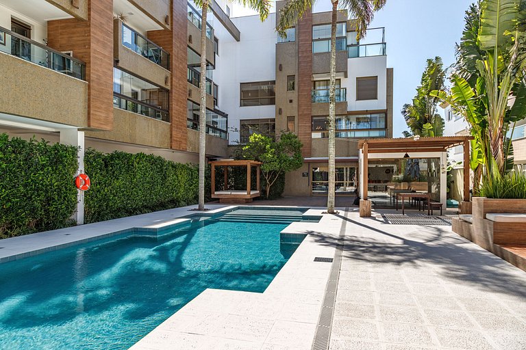 Belo studio com piscina - praia do Campeche