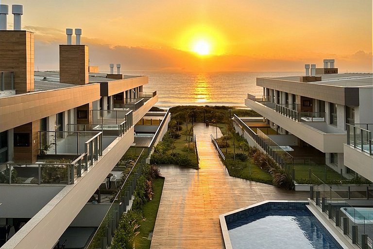 Iconic: Pé na Areia, Garden, jacuzzi e churrasqueira privati