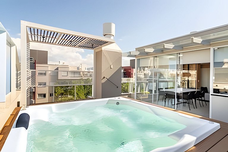 Luxo: Cobertura com Jacuzzi, Vista Ilha Campeche