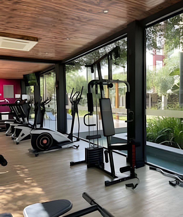 Luxo: Cobertura com Jacuzzi, Vista Ilha Campeche