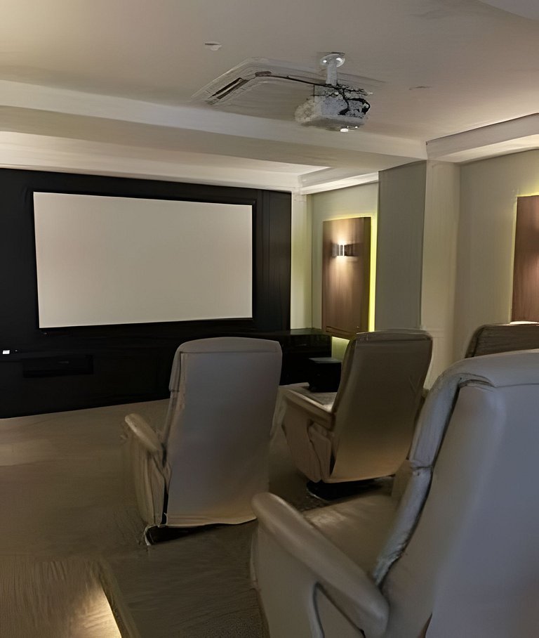 Luxo: Cobertura com Jacuzzi, Vista Ilha Campeche