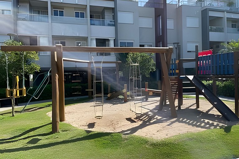 Luxo: Cobertura com Jacuzzi, Vista Ilha Campeche