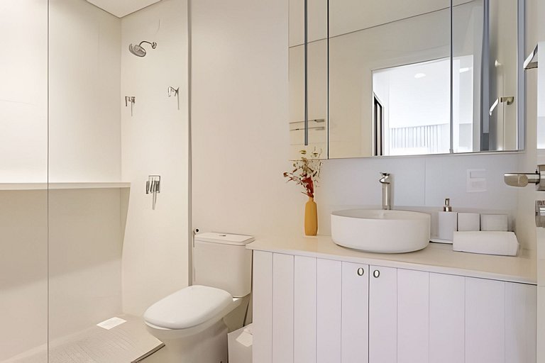 Iconic: Pé areia, 2 quartos, completo, minimalista