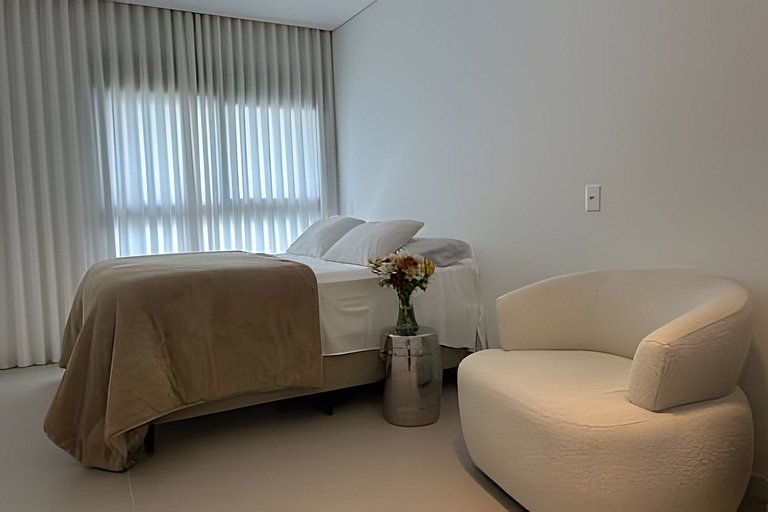 Iconic: Pé areia, 2 quartos, completo, minimalista