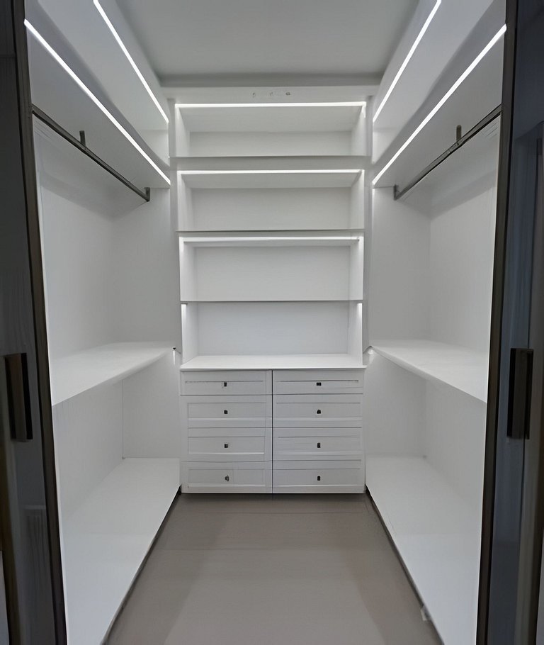 Iconic: Pé areia, 2 quartos, completo, minimalista