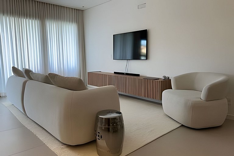 Iconic: Pé areia, 2 quartos, completo, minimalista